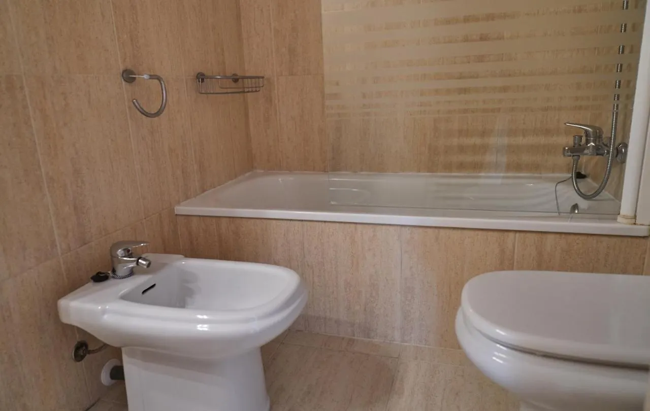 Family Apartment With Parking And Pool Manresa