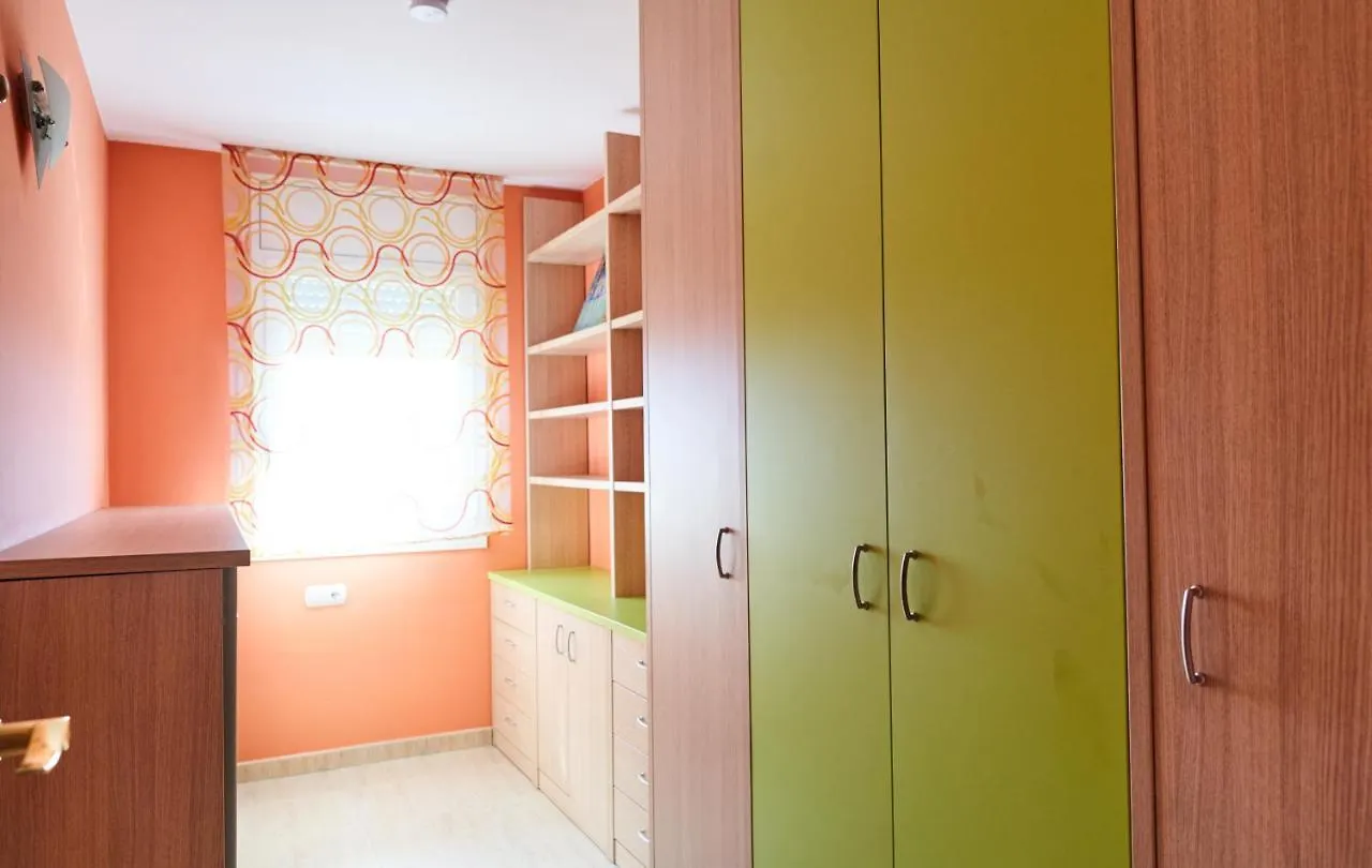 Family Apartment With Parking And Pool Manresa